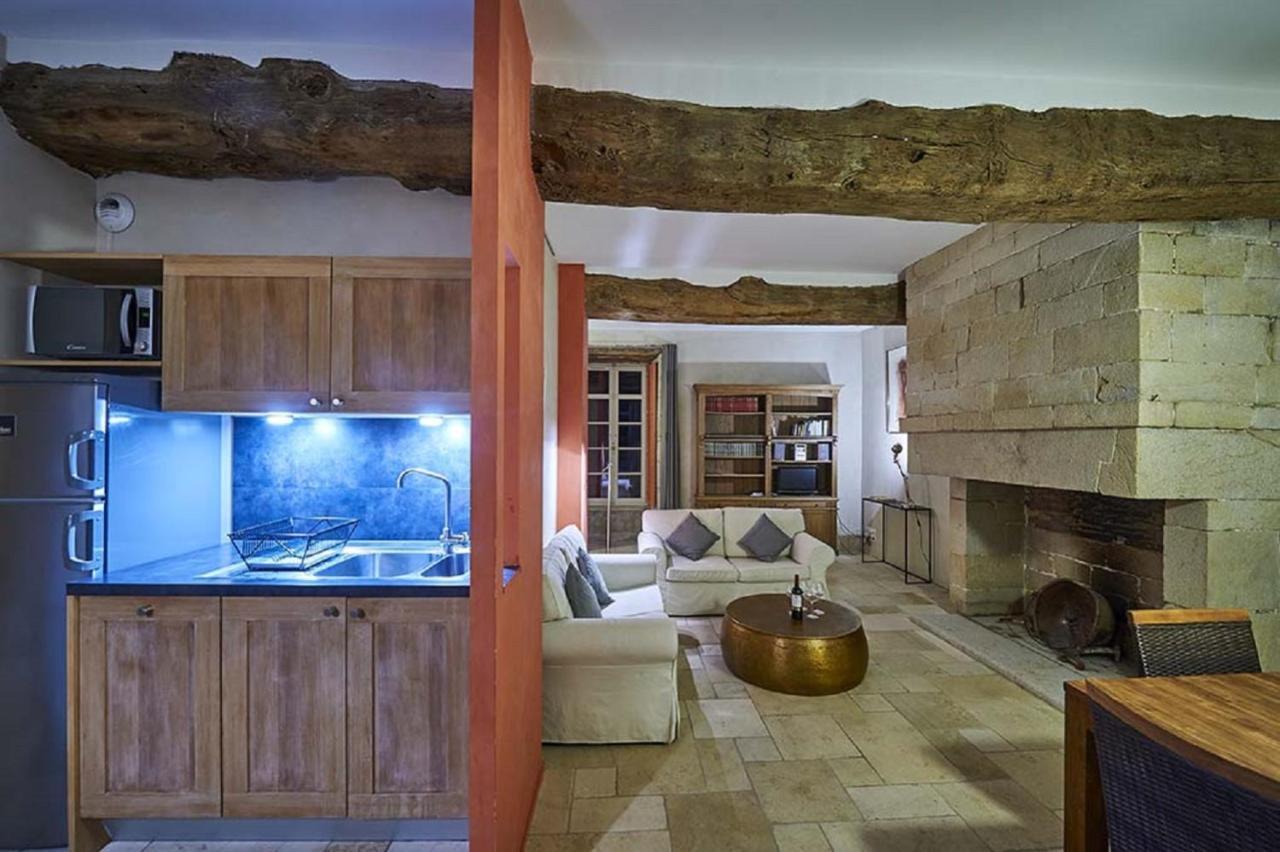 Gite Le Logis - Manoir Le Plessix Madeuc Corseul Экстерьер фото